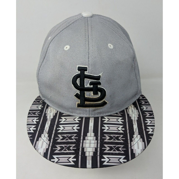 St. Louis Cardinals Snapback Aztec Southwest Brim Baseball Hat Cap‎ MLB Gray VTG - Picture 1 of 5